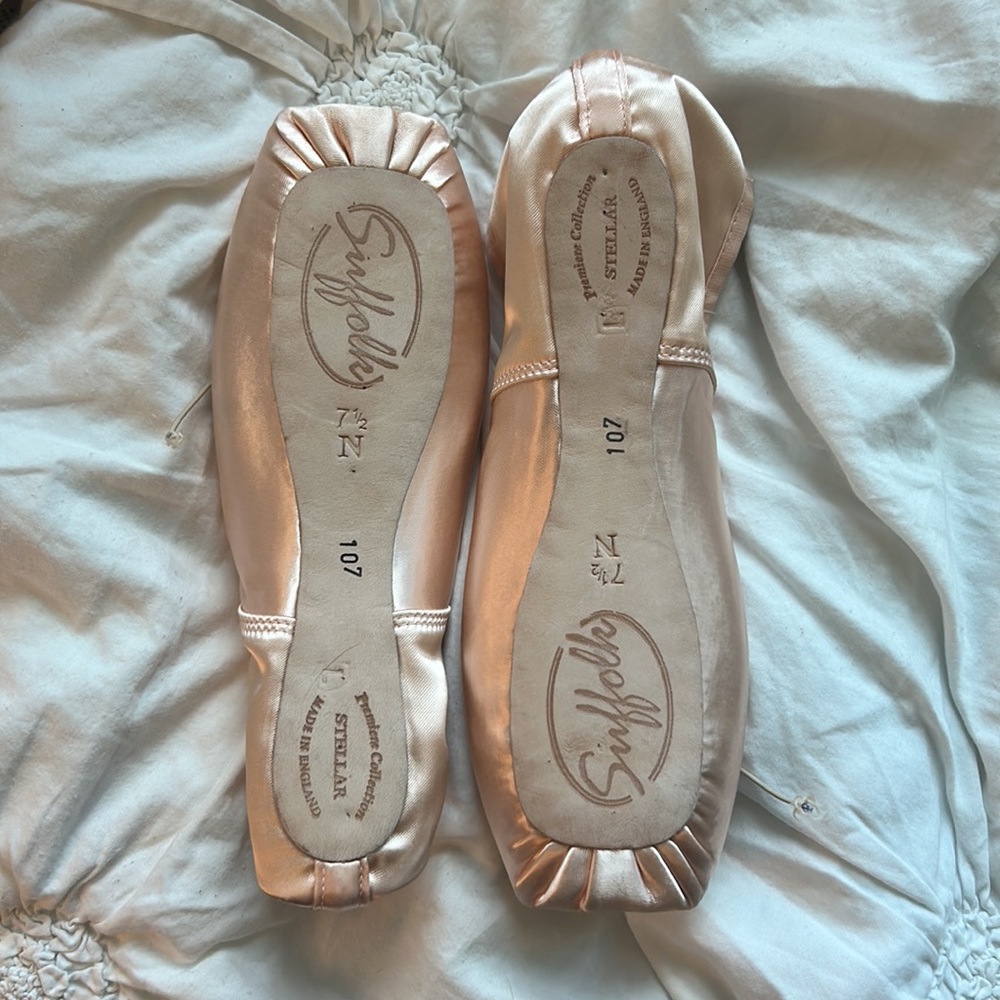 Suffolk Pointe Shoes!!